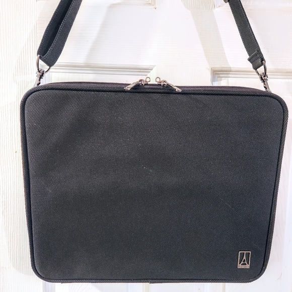 Travelpro Canvas Crossbody Laptop Case Black - Picture 11 of 11